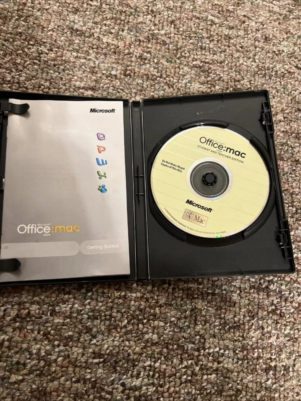 Microsoft Office Mac 2004 Student and Teacher Edition Software 3 Keys w/ Booklet